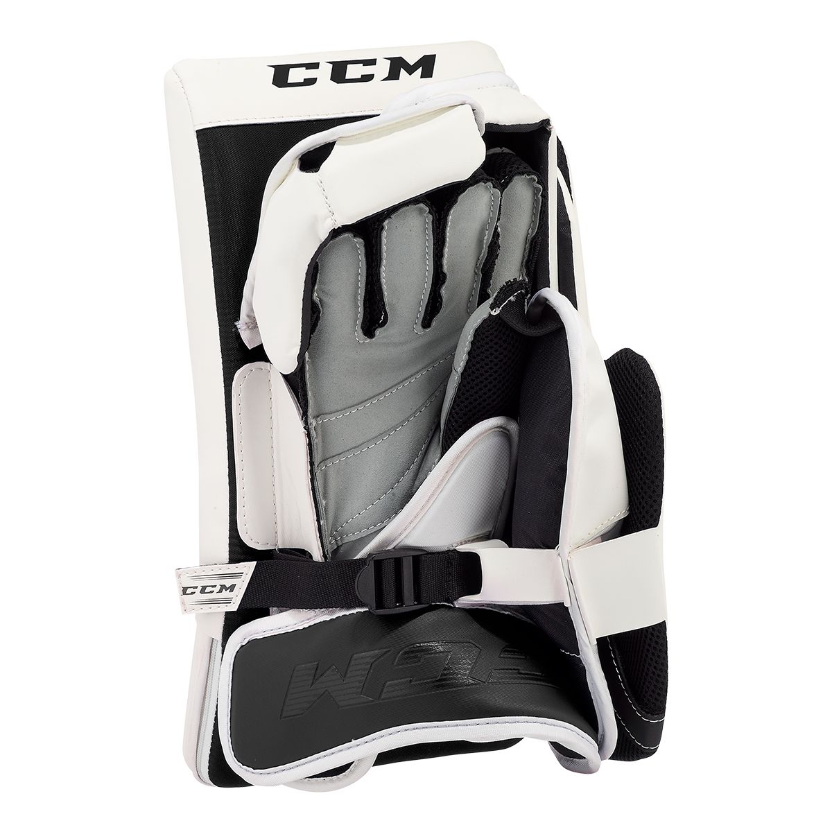 CCM Extreme Flex E5.5 Youth Blocker
