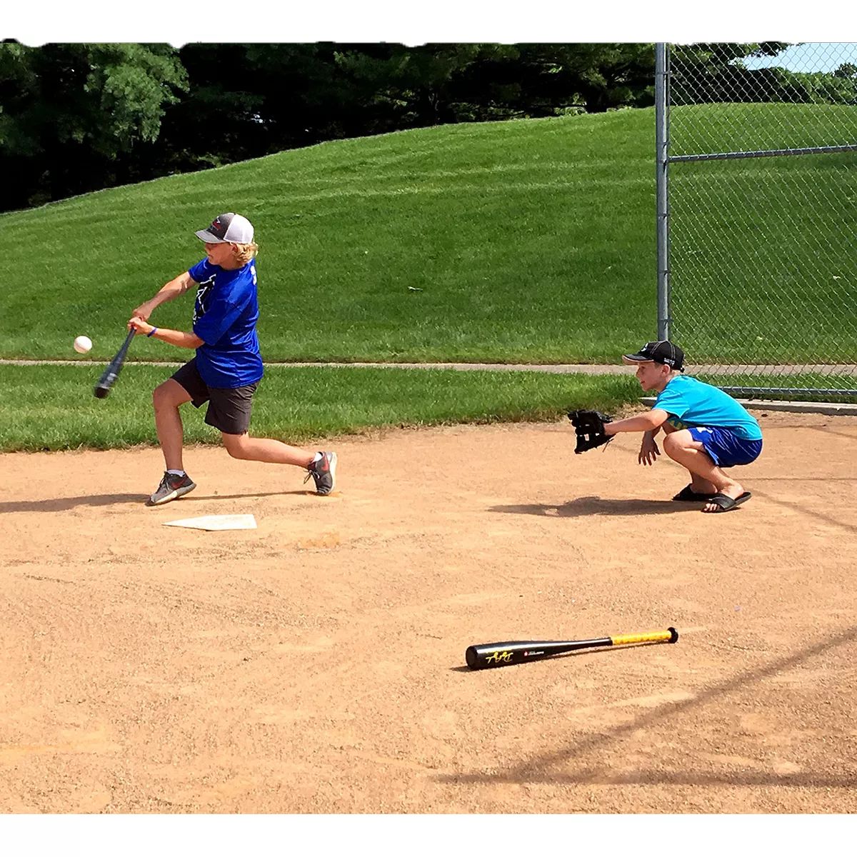 Sweetspot Domingo Ayala 28 Bat W/ Plastic Ball Composite_or_Mixed
