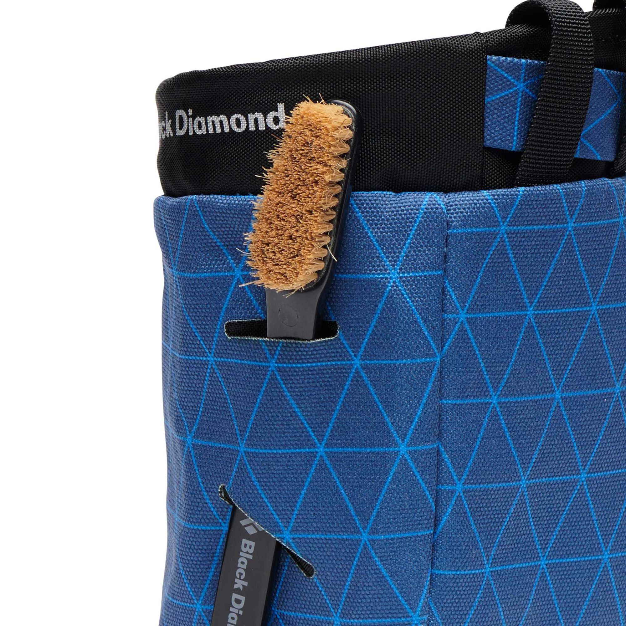 Black Diamond Gym Chalk Bag with Brush Holder