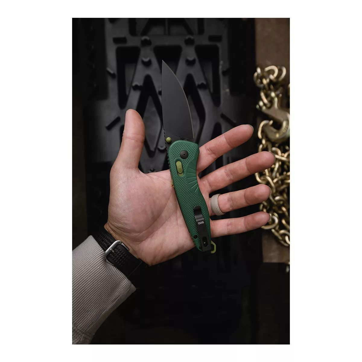 SOG Aegis Forest Moss Clip Point Blade Folding Knife Side_Right