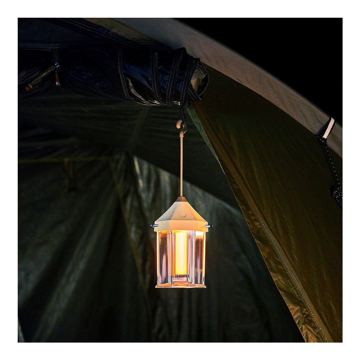 Claymore Cabin Lantern Front_Flat