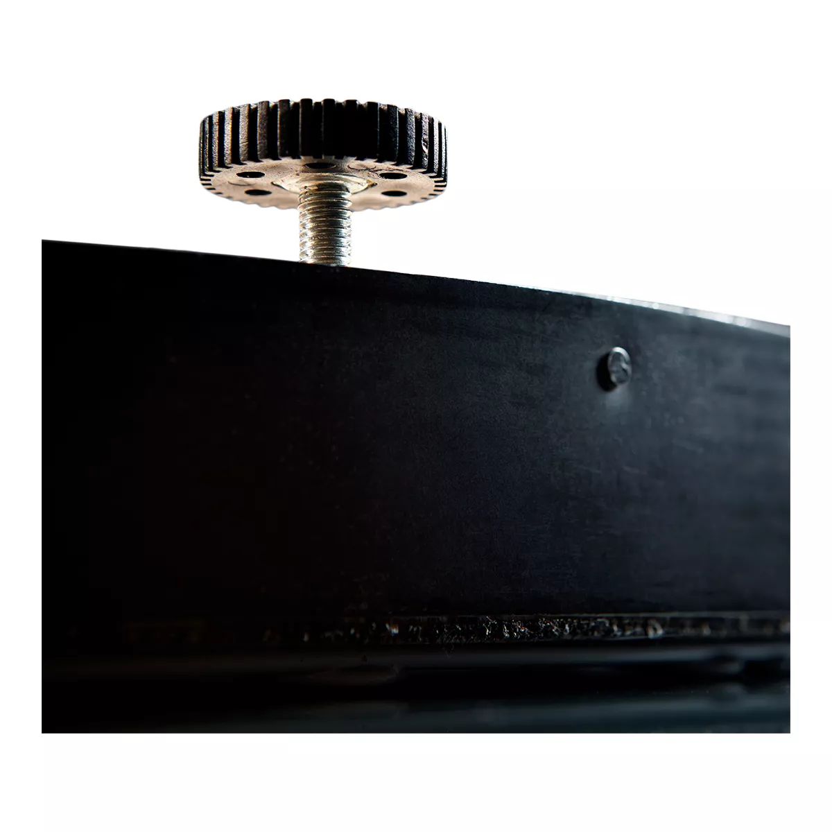 Winmau Blade 5 Dual Core Dartboard Back_Angled_Left