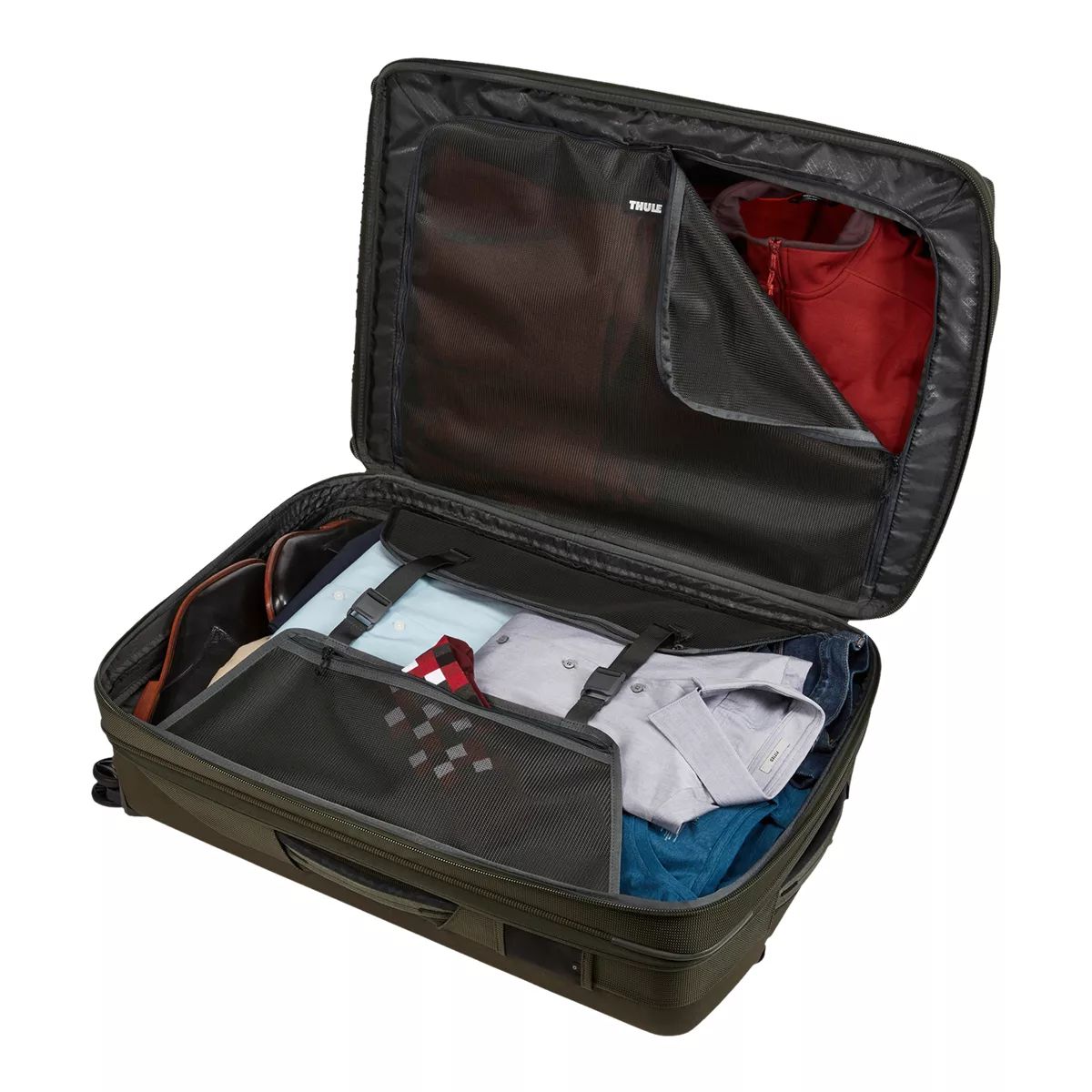 Thule 30 Inch Crossover 2 Spinner Luggage