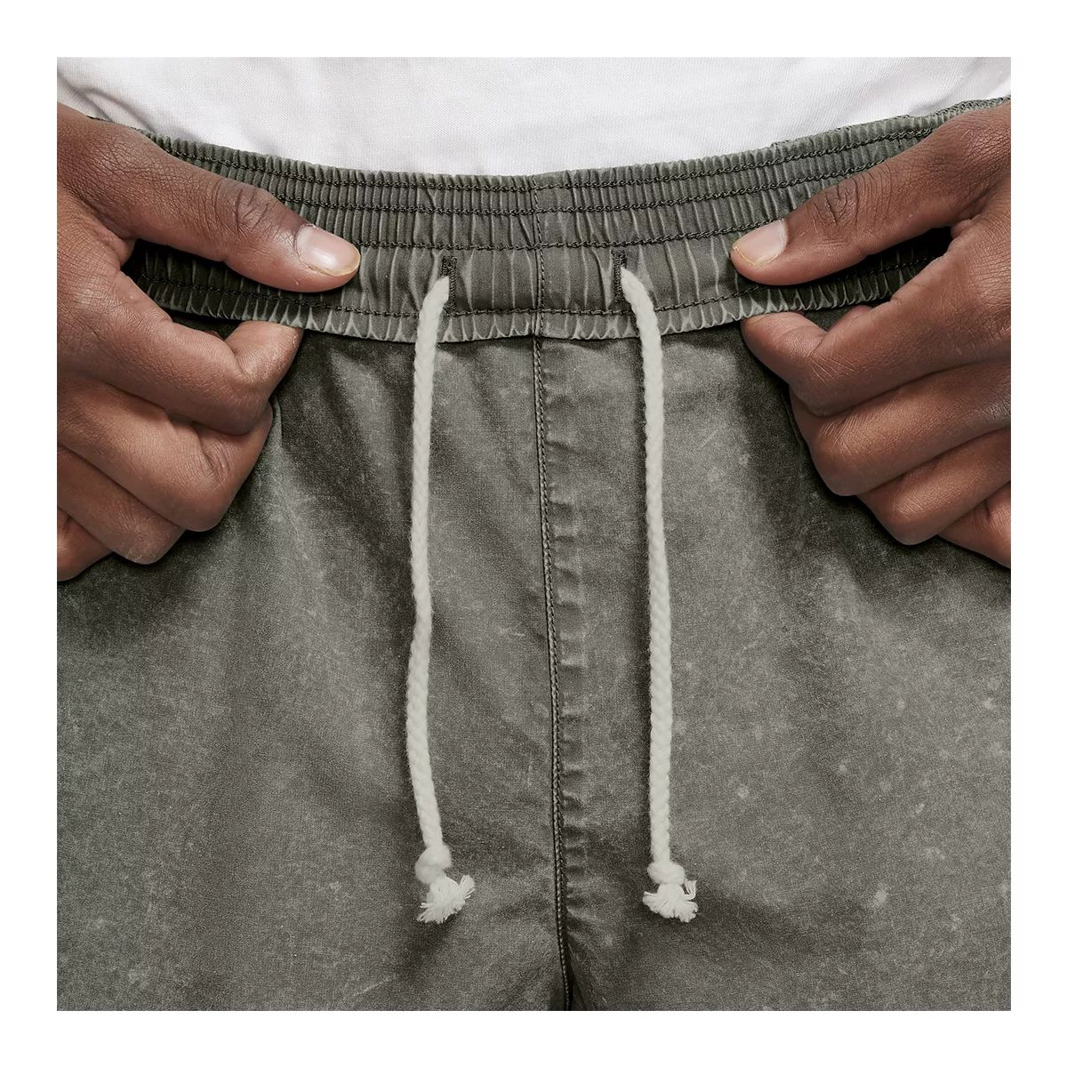 Nike Sportswear Men's Heritage Woven Shorts