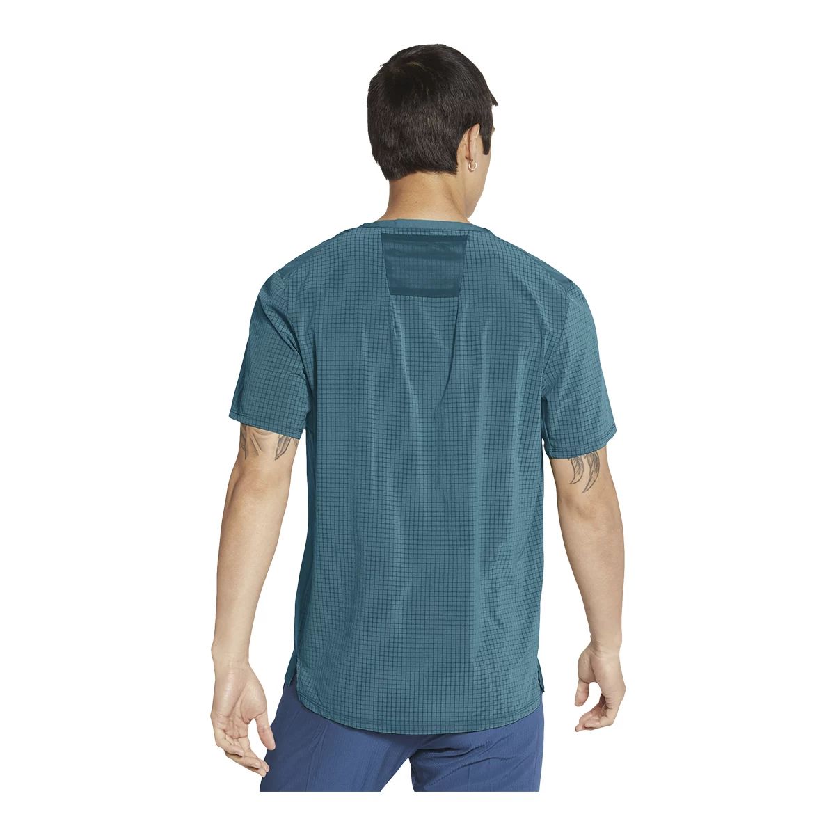 Nike Men's Wild Run Dri-FIT Rise 365 T Shirt