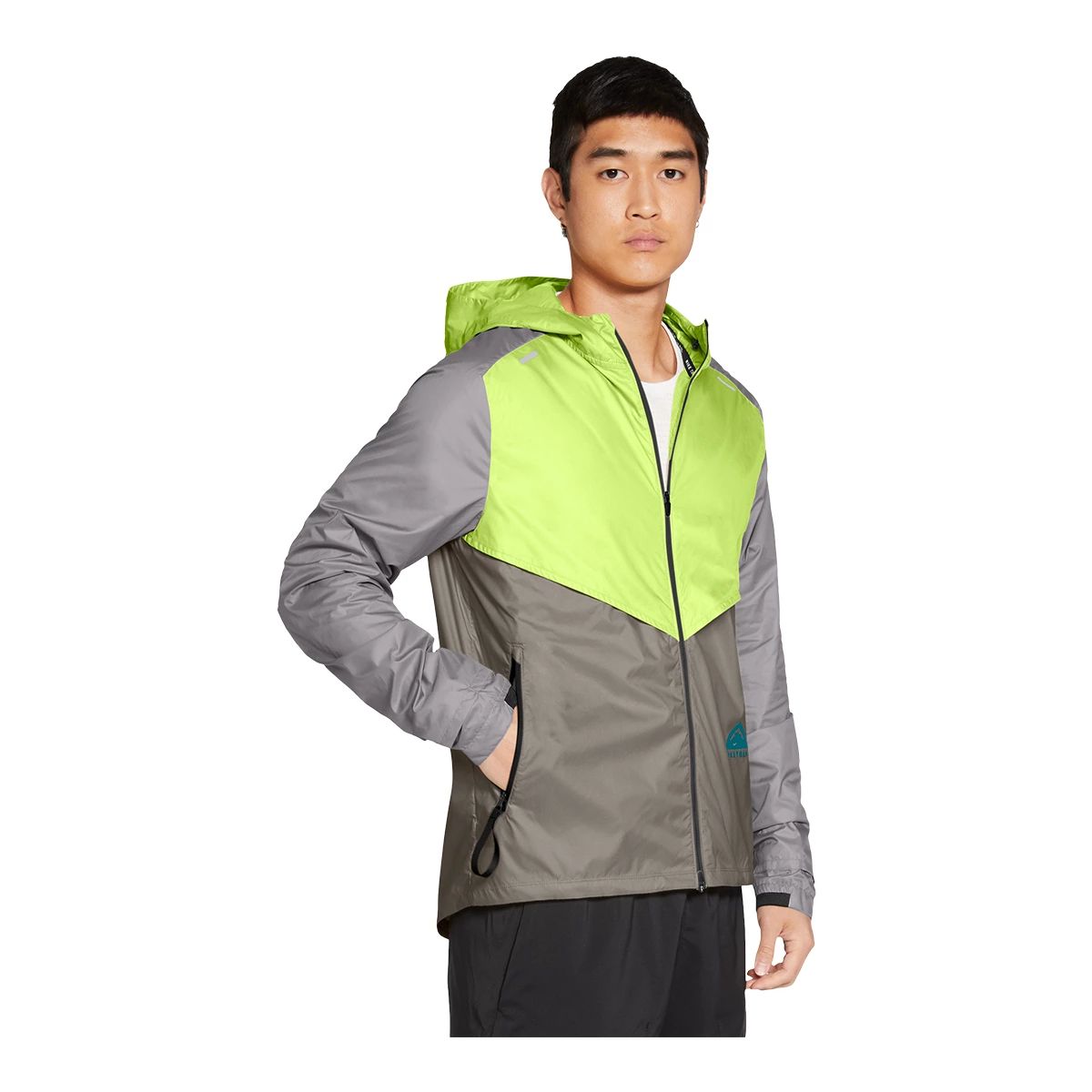 Nike Men's Running Trail Windrunner Jacket