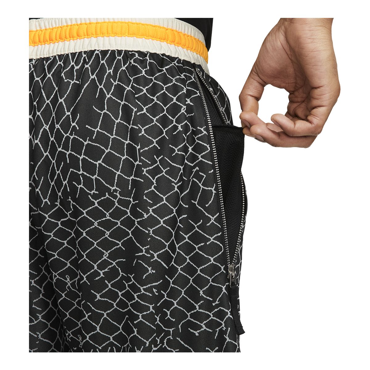 Nike Men's Seasonal DNA Basketball Shorts