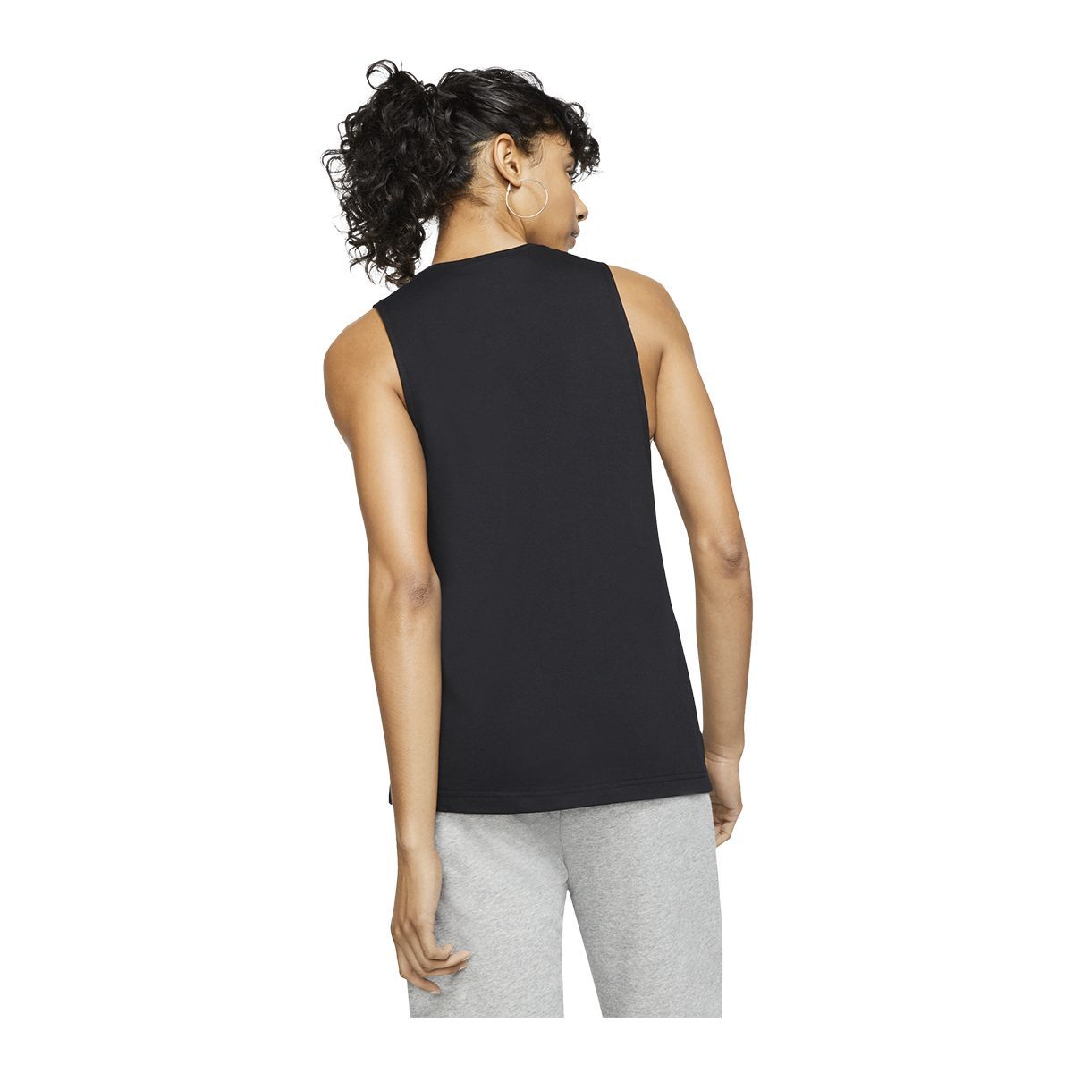Nike Women's Sportswear Essential Muscle Tank Top, Loose Fit, Sleeveless, Lightweight