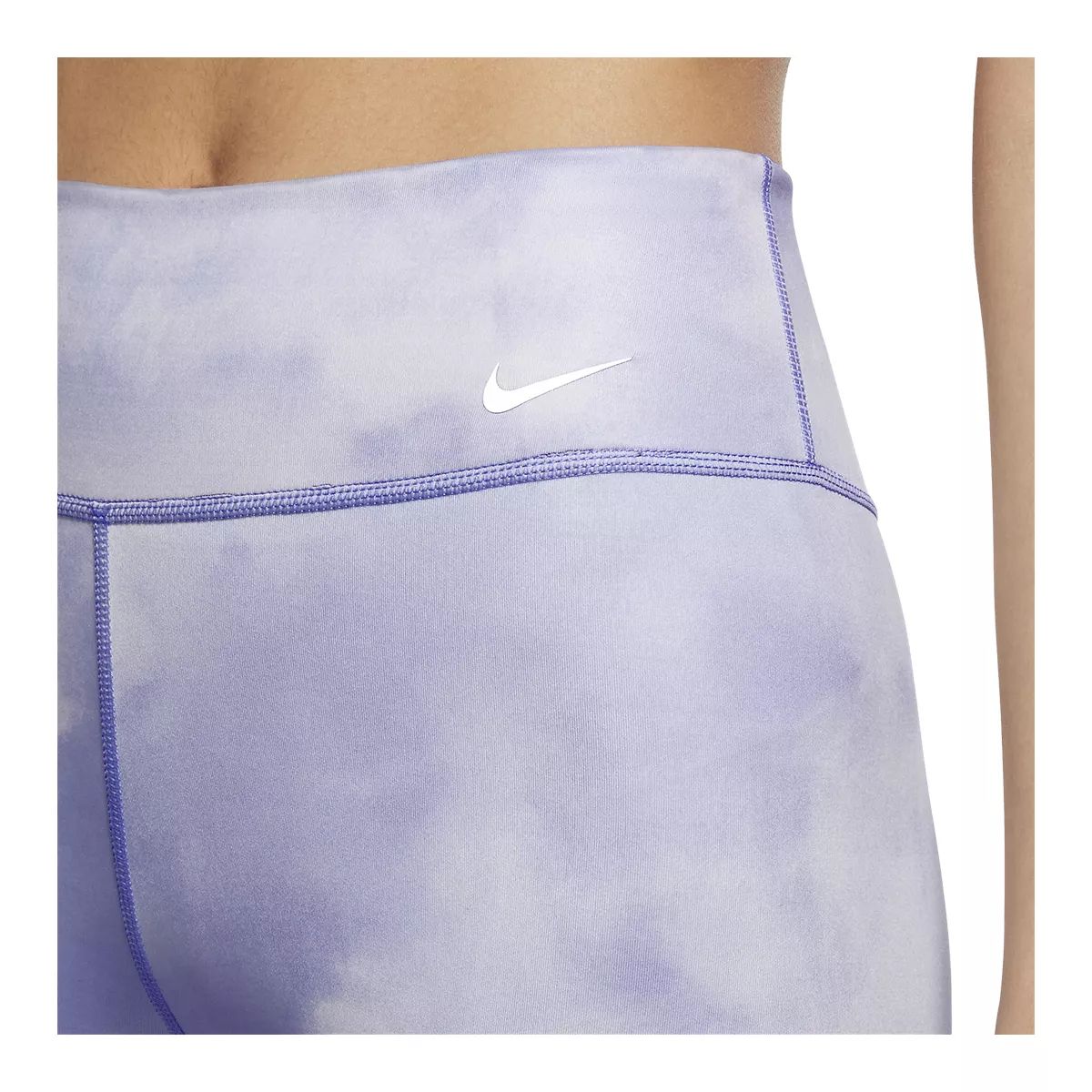 Nike Women's Plus Size 2.0 Clash Sky Dye 7 Inch Shorts