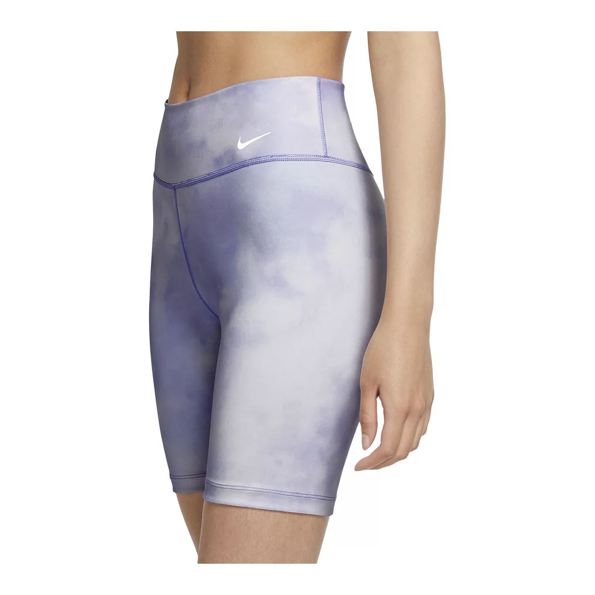 Nike Women's Plus Size 2.0 Clash Sky Dye 7 Inch Shorts