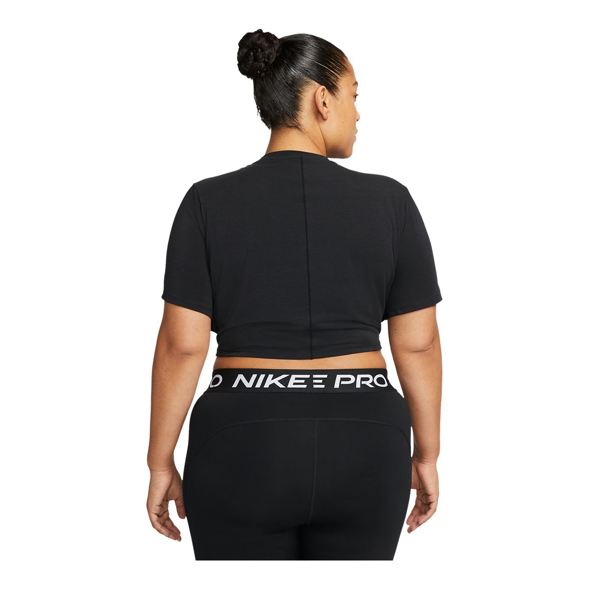 Nike twist crop clearance top