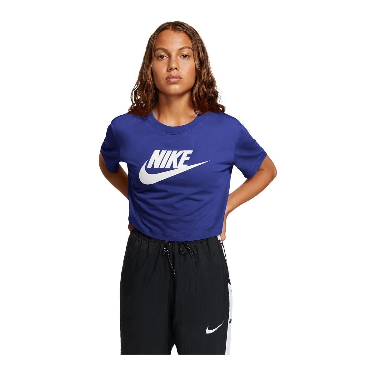 Nike Women's Essentials Crop Futura Icon Cotton T Shirt, Oversized