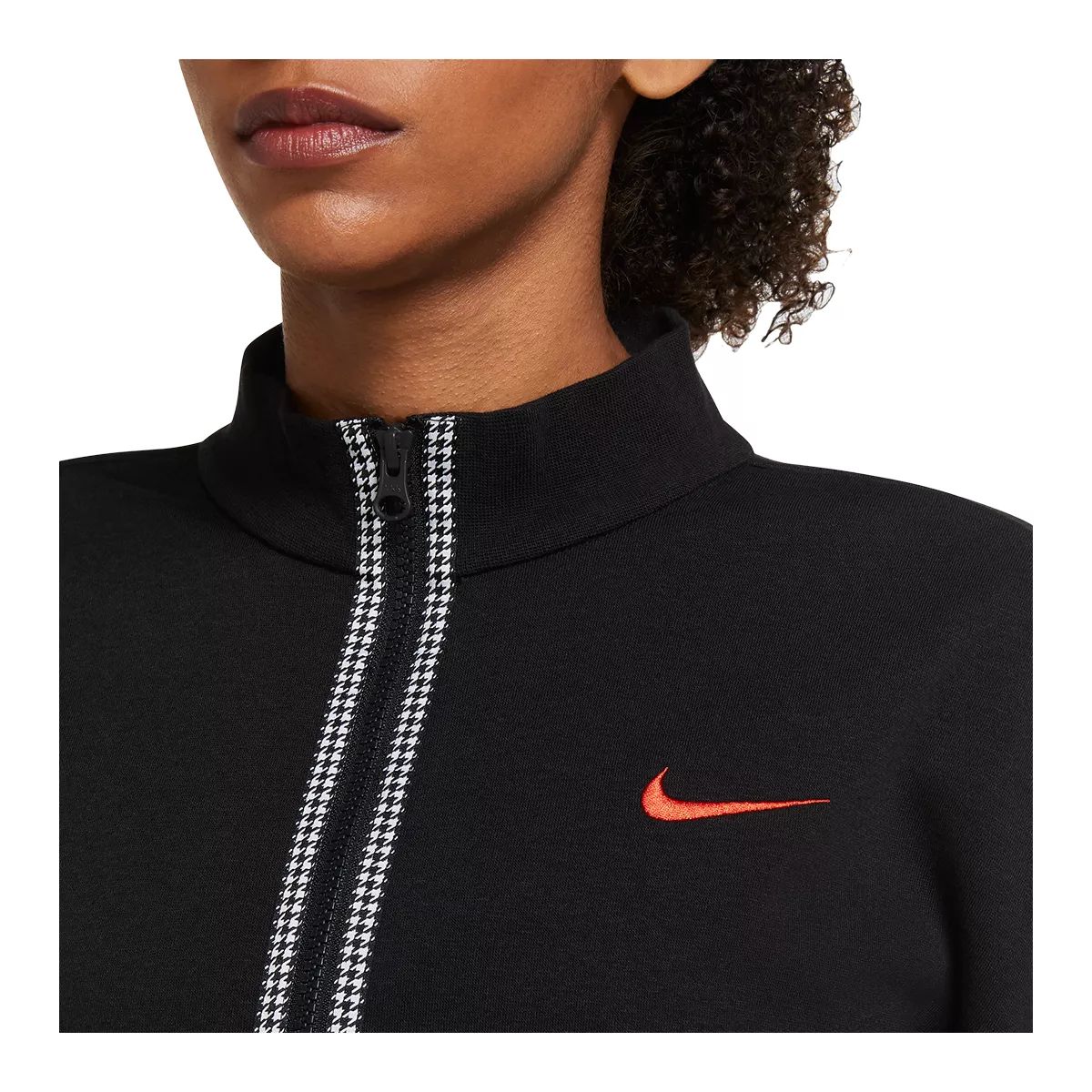 Nike Women's Plus Size Icon Clash 1/2 Zip Long Sleeve Top