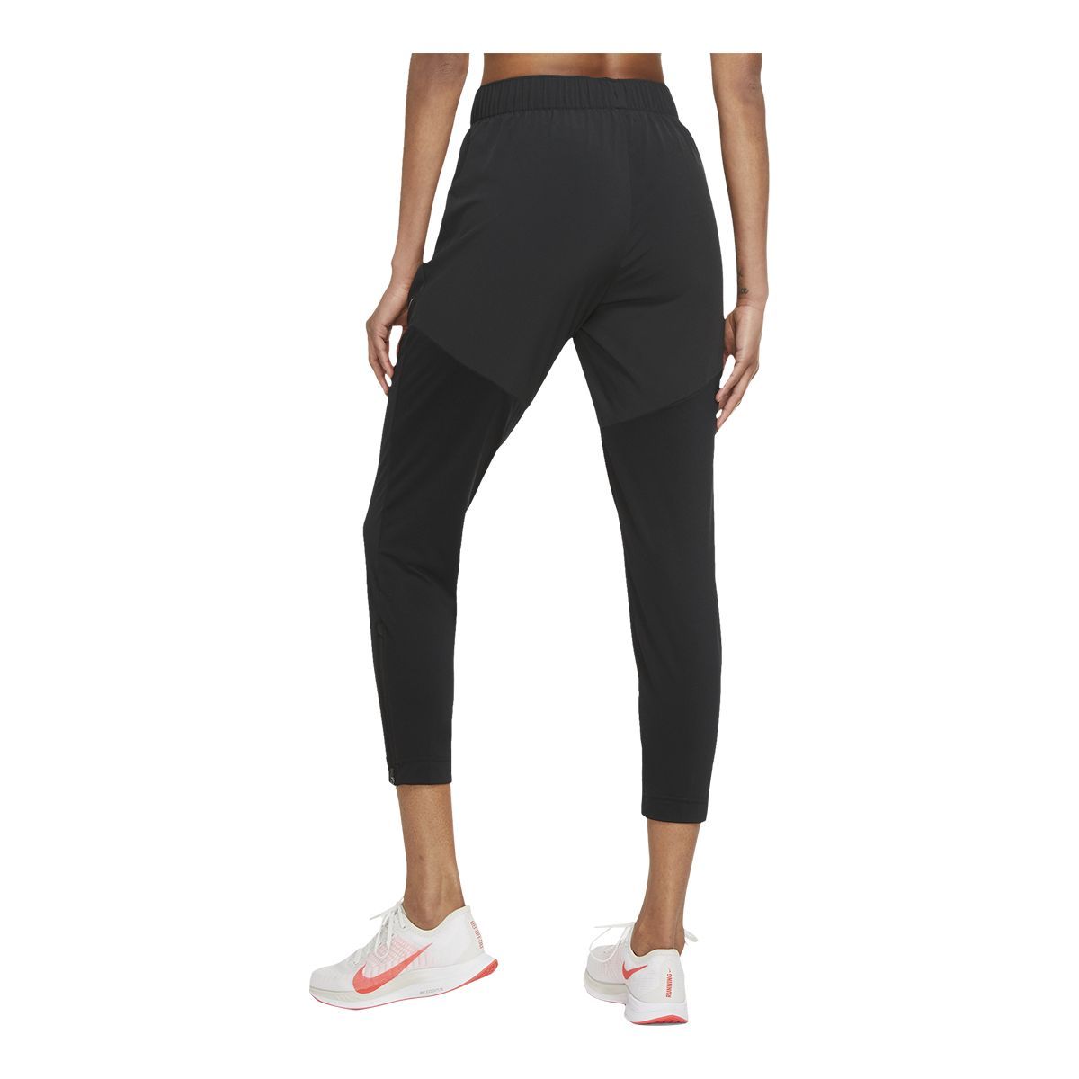 Nike | Sportswear Essential Fleece Pants Womens | Closed Hem Fleece Jogging  Bottoms | SportsDirect.com