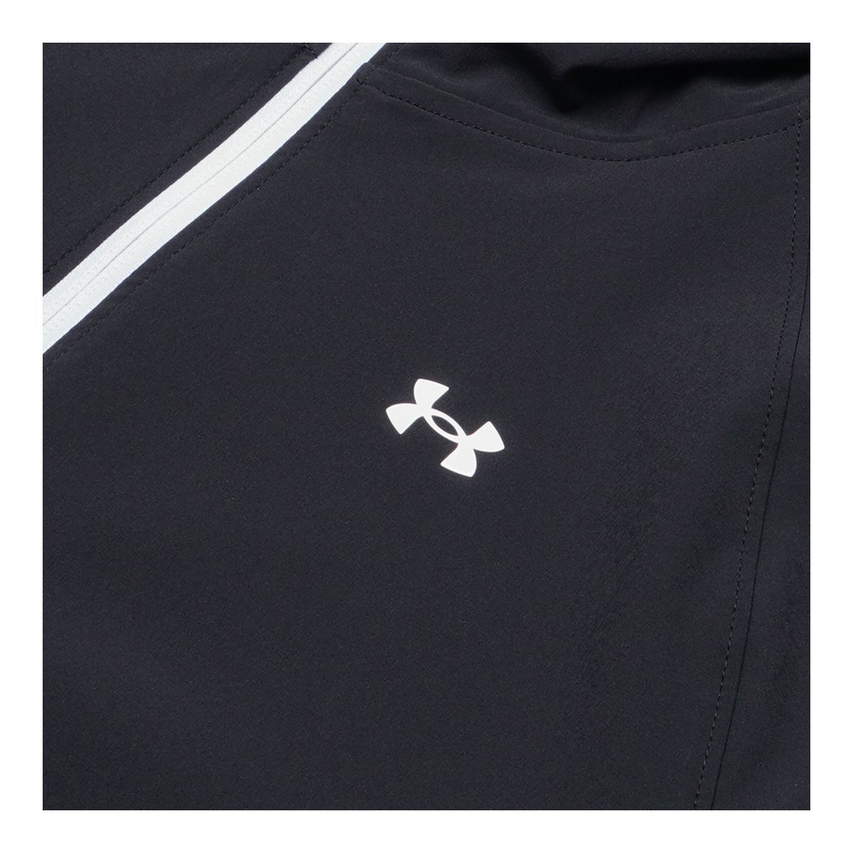 Under Armour Women's Woven 1/2 Zip Jacket