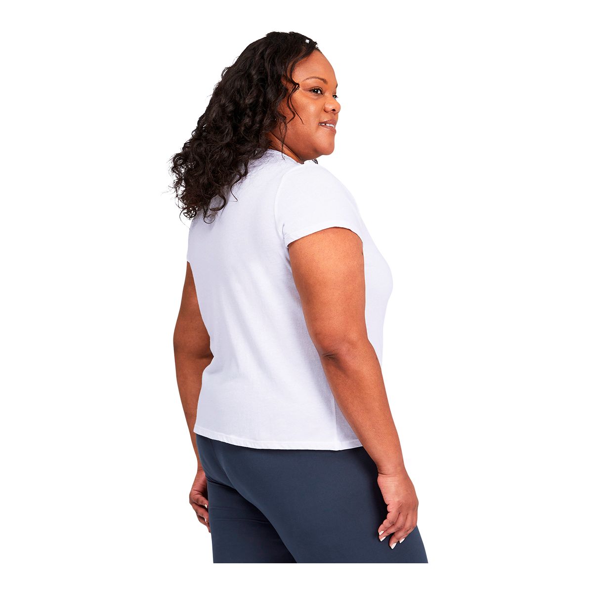  PUMA Women's Essentials Tee (Available in Plus Sizes) : Clothing,  Shoes & Jewelry