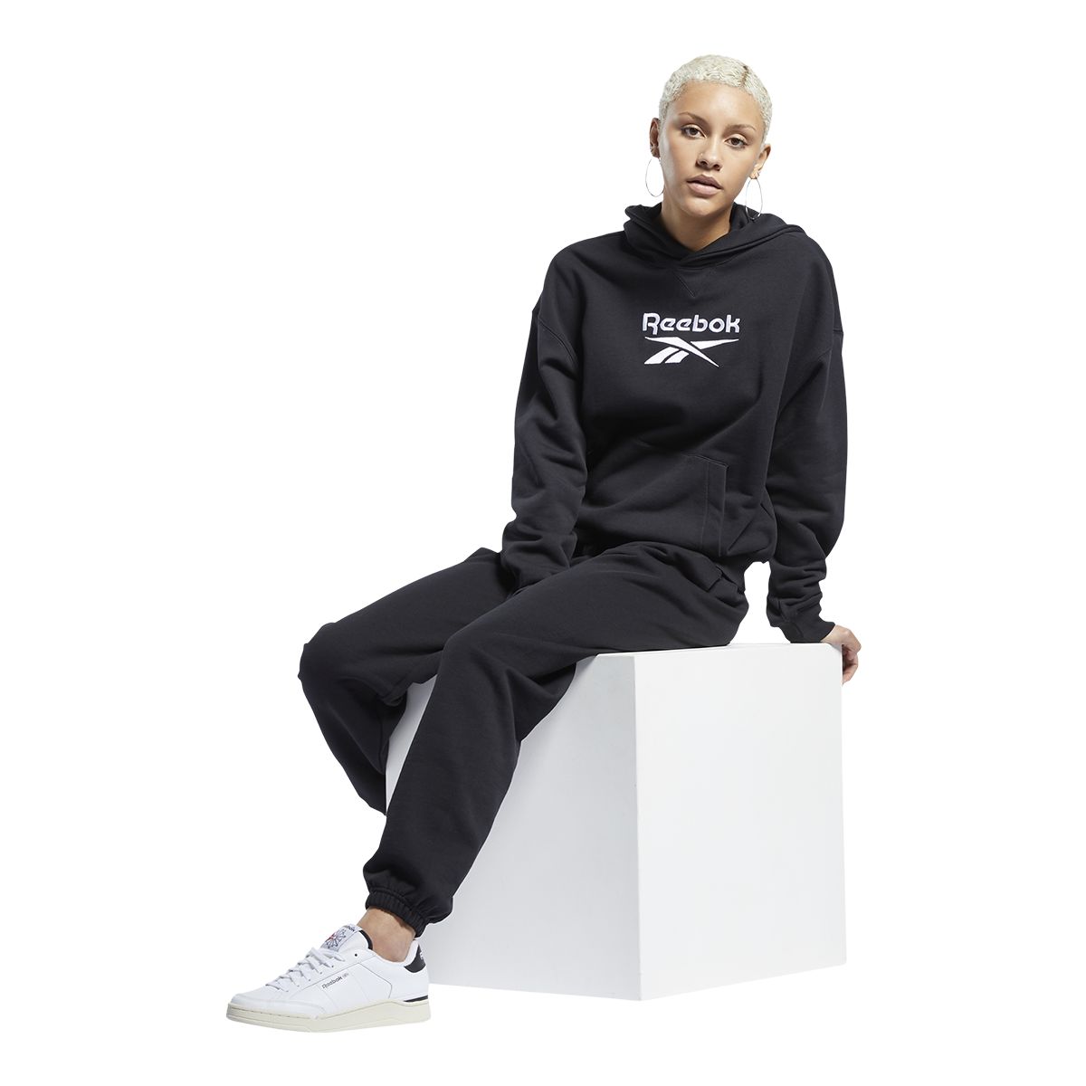 Reebok Women's Classics Big Logo  Pullover Hoodie, French Terry, Kangaroo Pocket