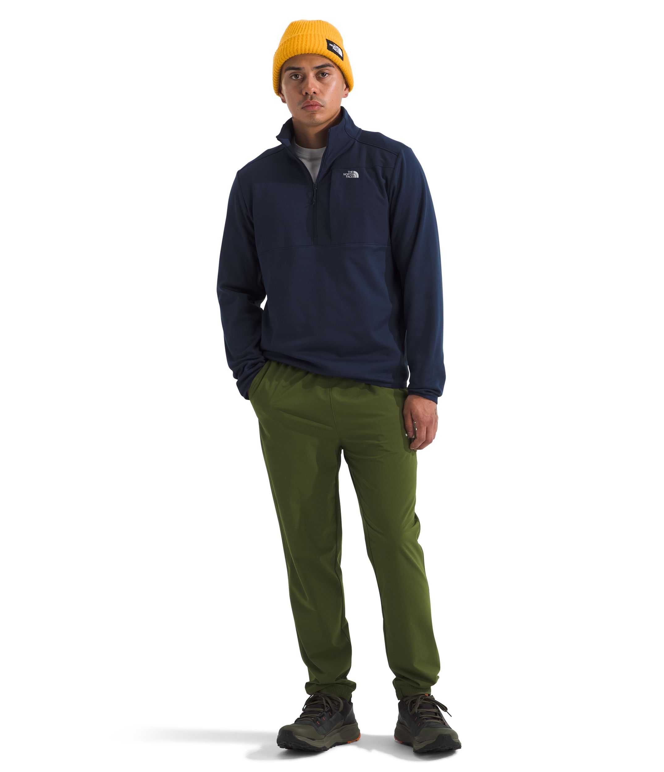 The North Face Men's Performance 1/4 Zip Long Sleeve Fleece Top