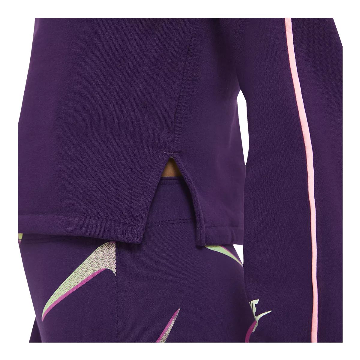 Nike Girls' Graphic Hoodie, Kids', Pullover, Kangaroo Pocket