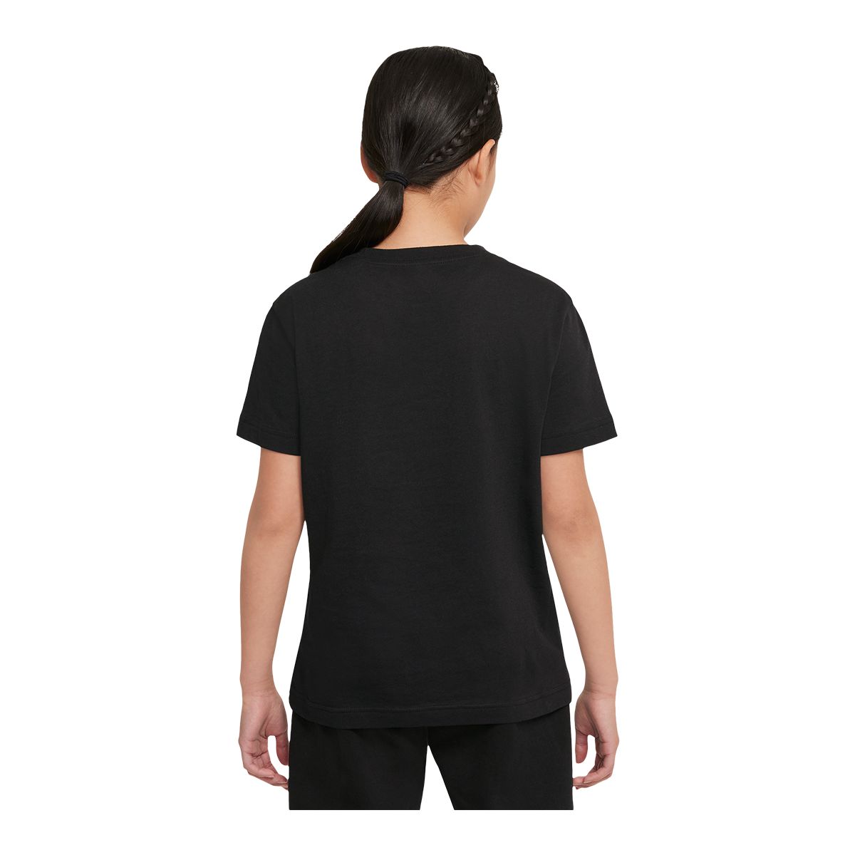 Nike Sportswear Girls' Boyfriend Embroidered T Shirt