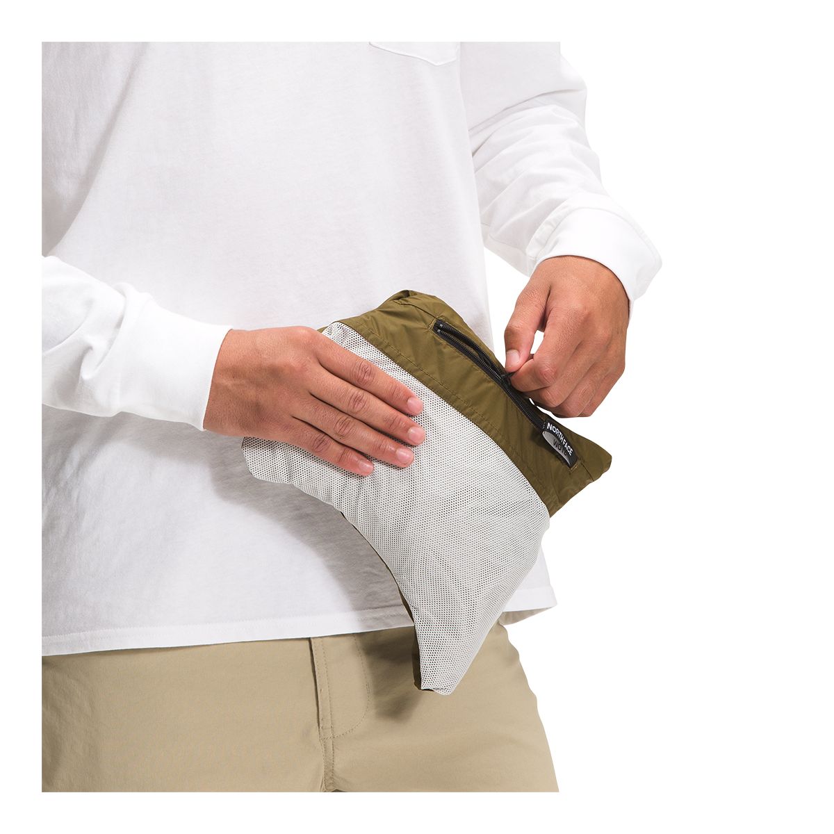 The North Face Men's Alta Vista 2.5L Rain Shell Jacket