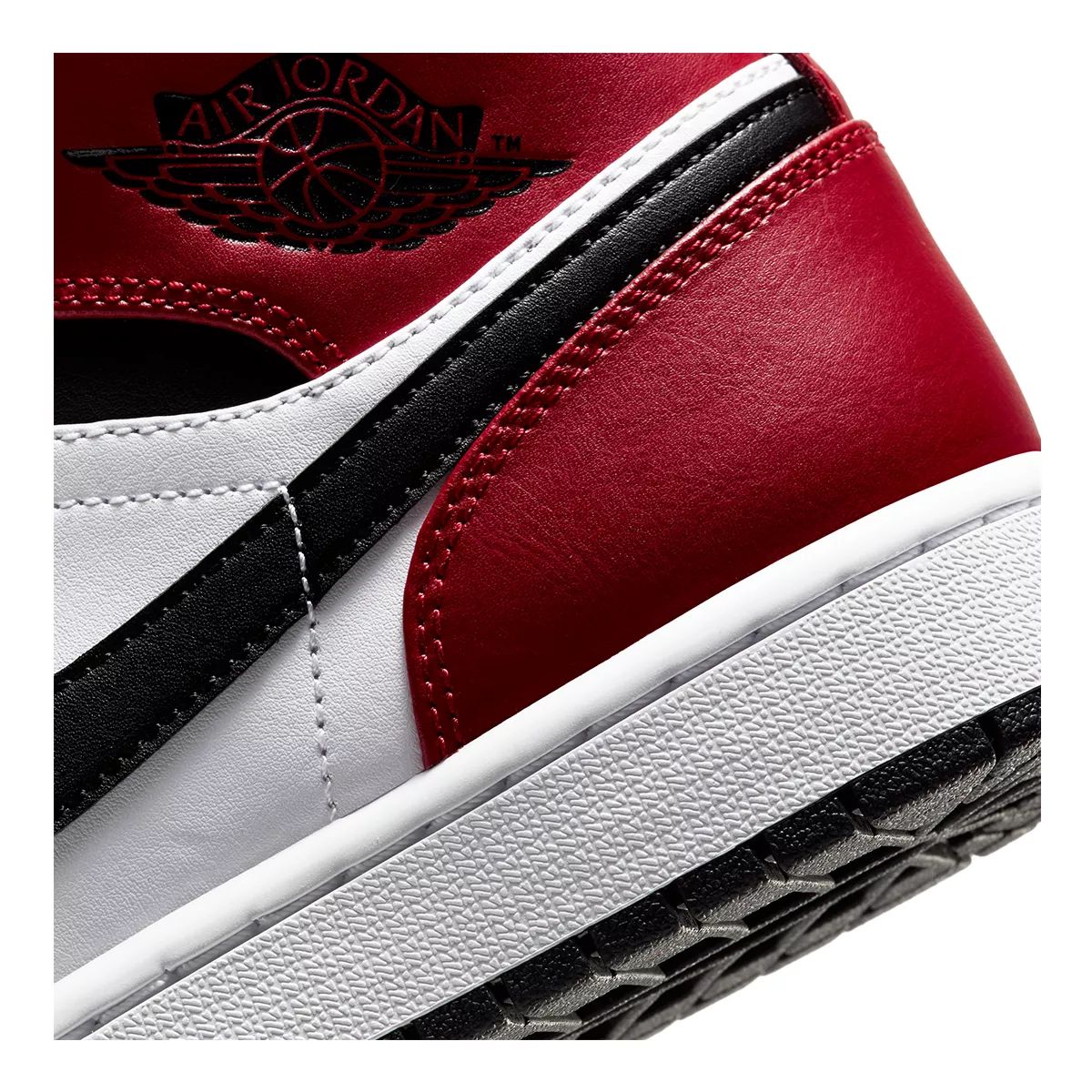 Nike Men's Air Jordan 1 Medium Basketball Sneakers