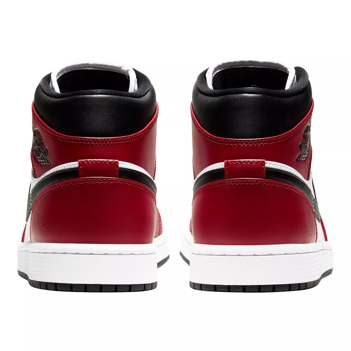 Nike Men's Air Jordan 1 Medium Basketball Sneakers