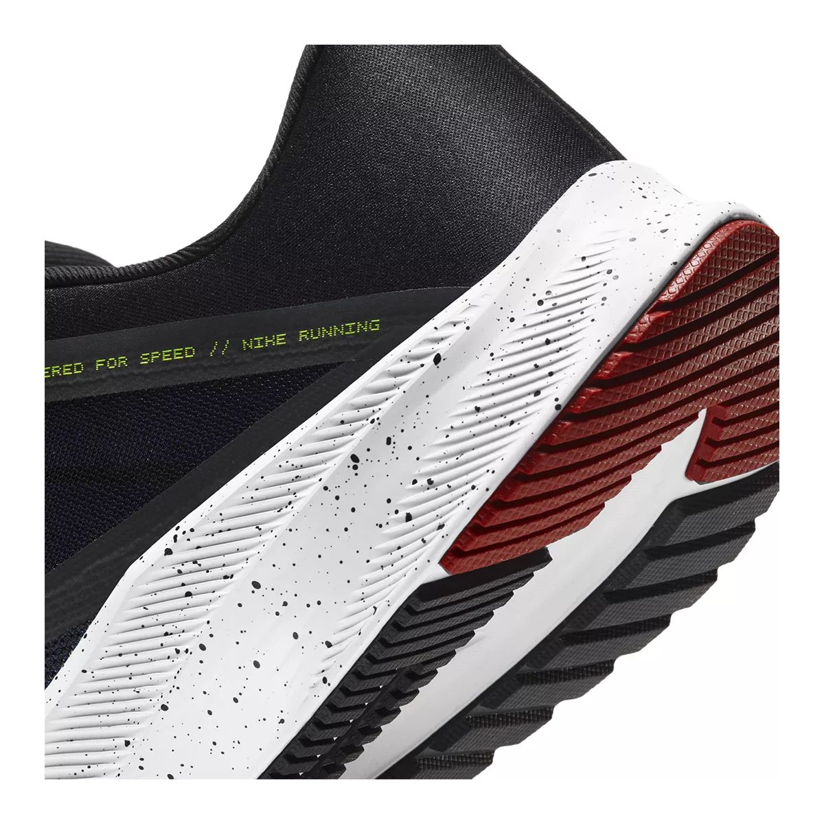 Nike Men's Quest 3 WR Lightweight Mesh Running Shoes