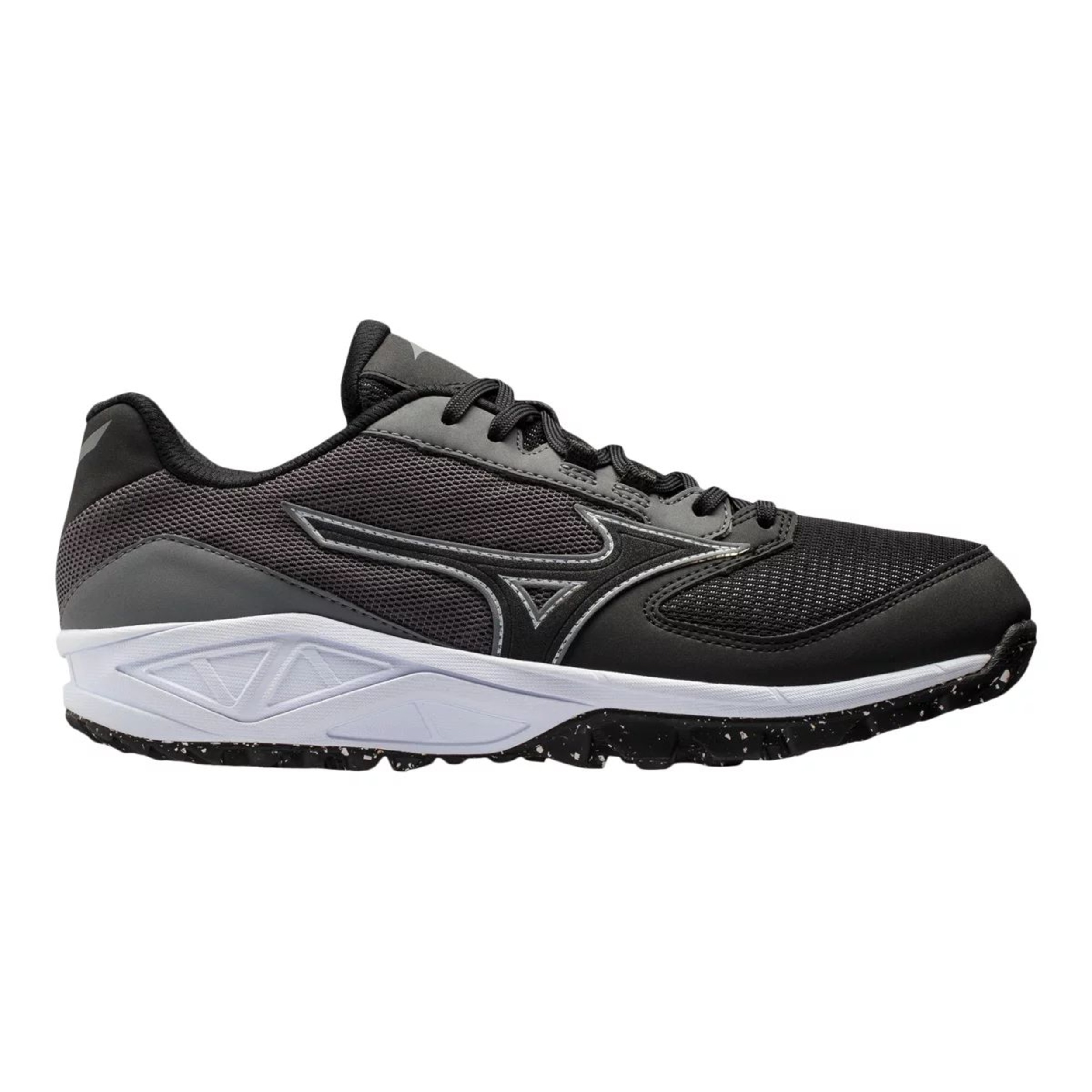 mizuno dominant turf