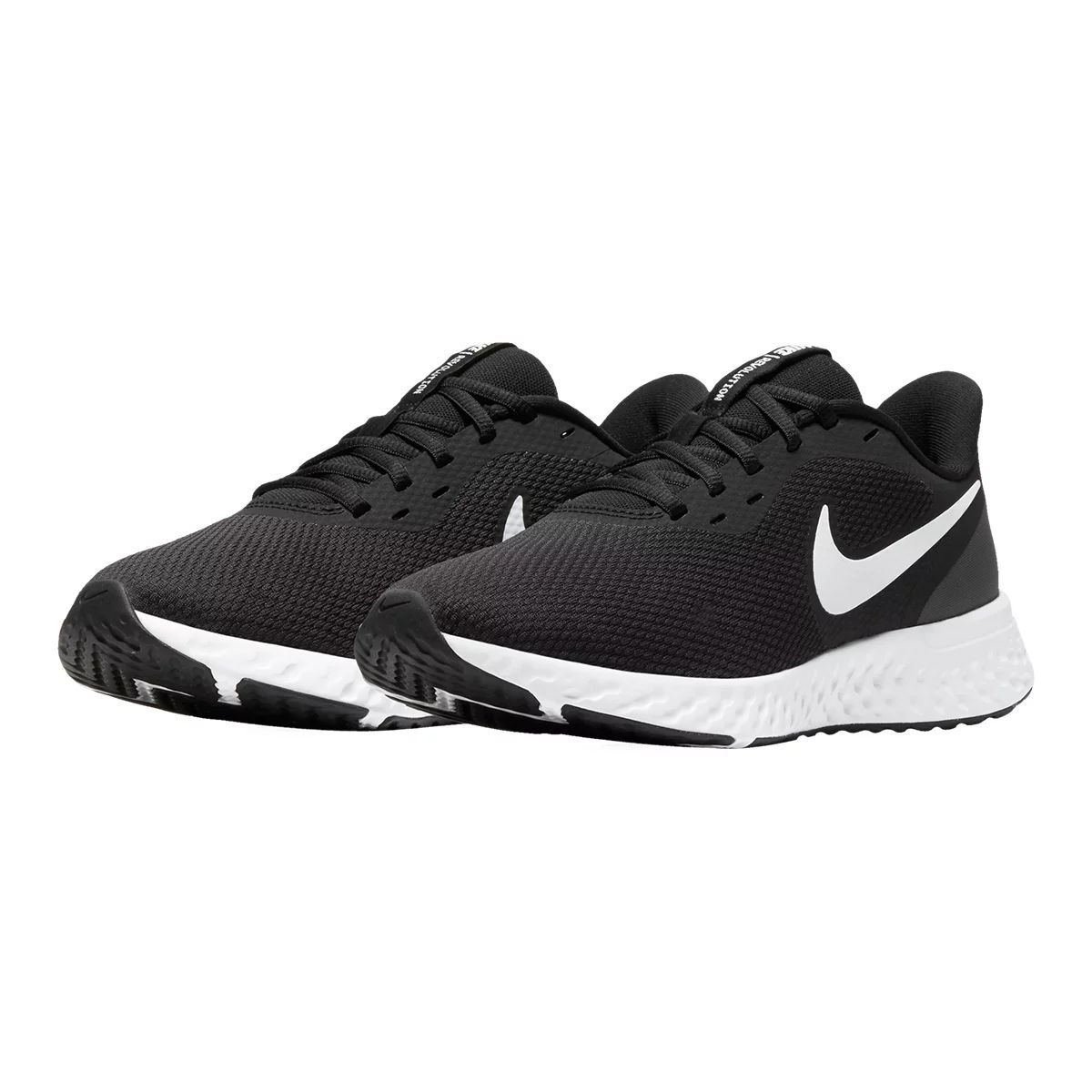 Nike wide 2025 fit womens